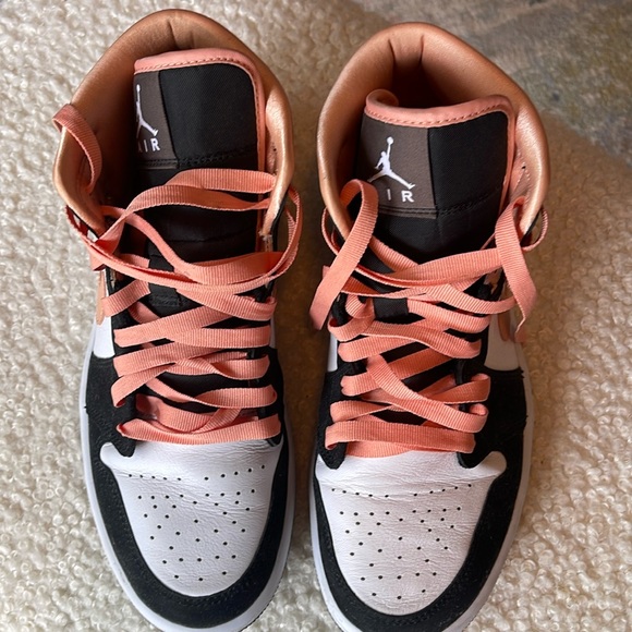 JORDAN AIR MIDS - Picture 1 of 5